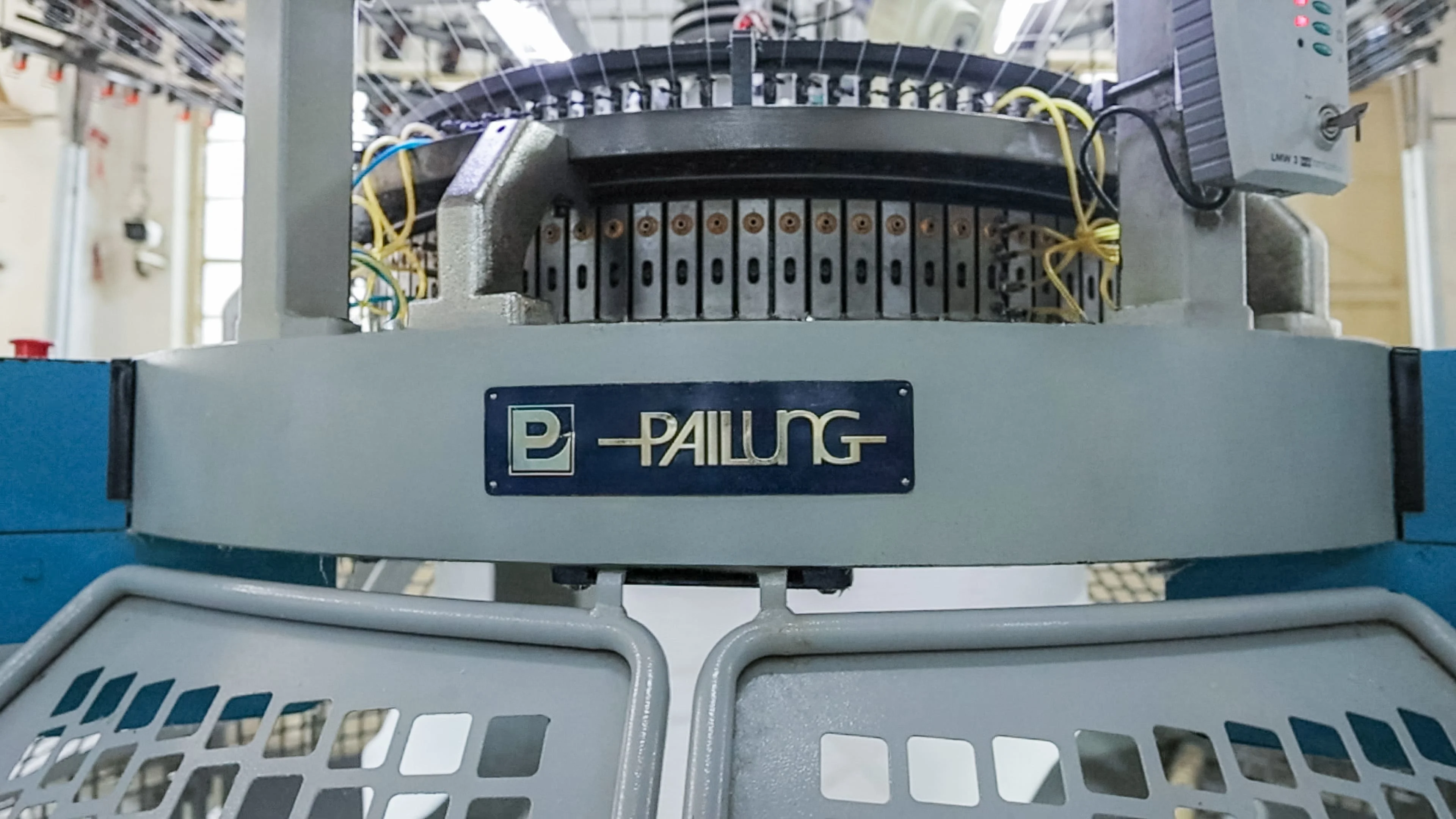 Pailung Knitting Photo